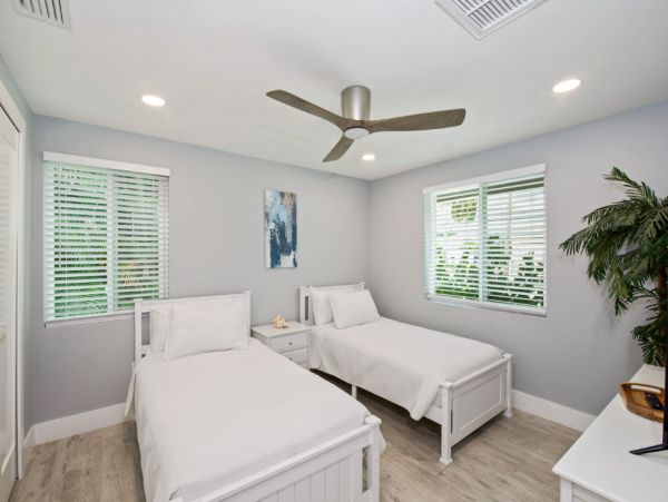 Luxury Canal Front Property with Private Pool - Perfect Coastal Retreat